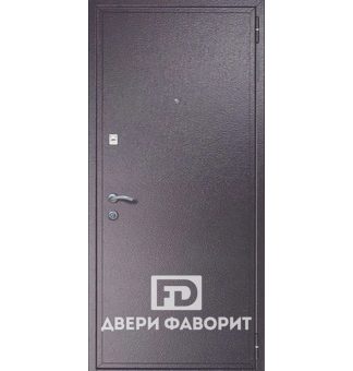 Входная дверь в квартиру с бронеконвертом